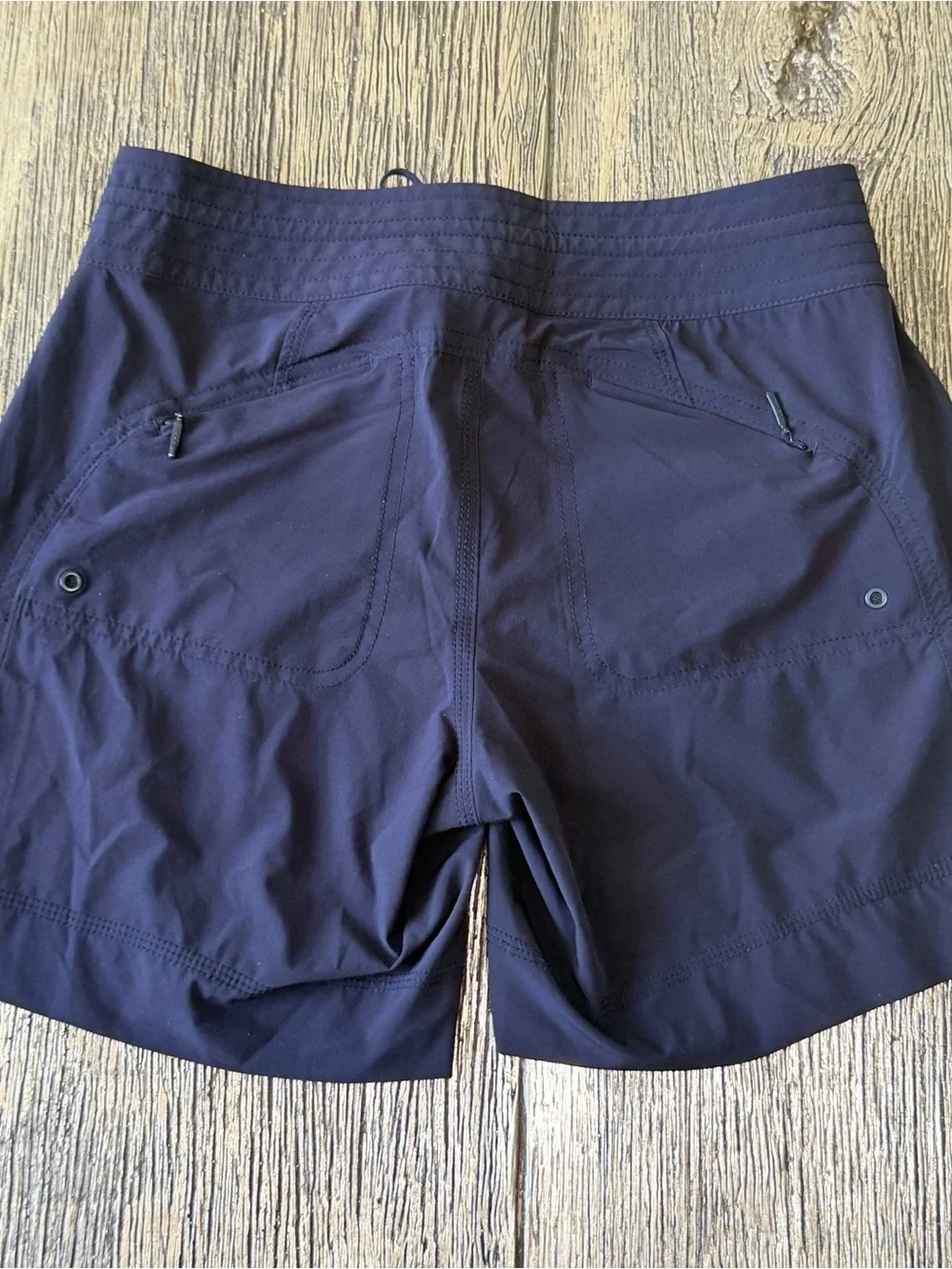 Athleta Navy Drawstring Cargo Active Shorts